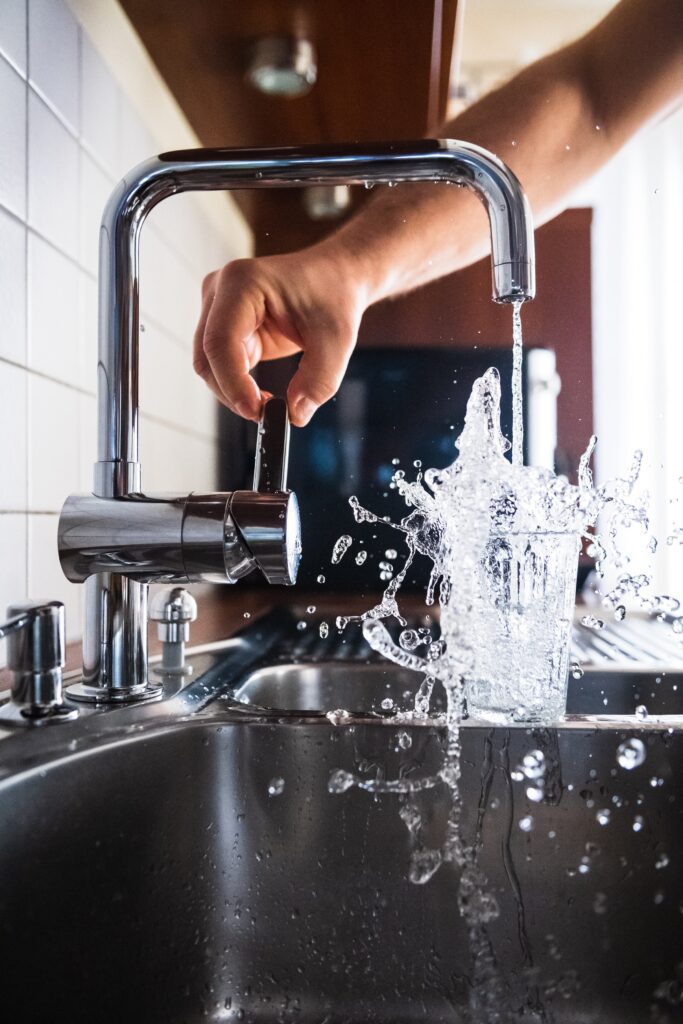 LWP-Plumbing-unsplash-sink02